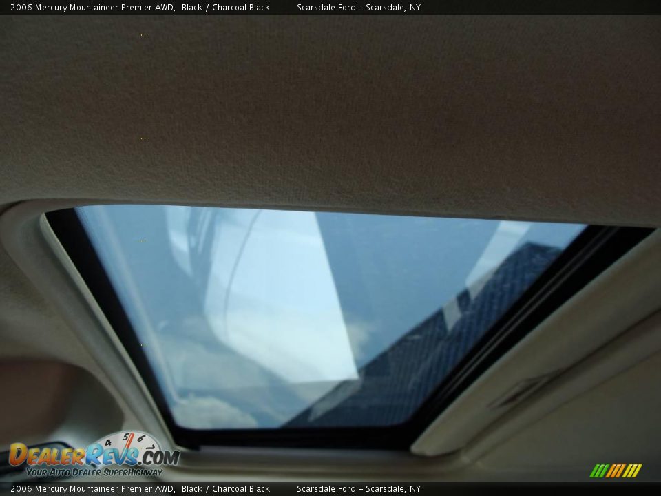 2006 Mercury Mountaineer Premier AWD Black / Charcoal Black Photo #12