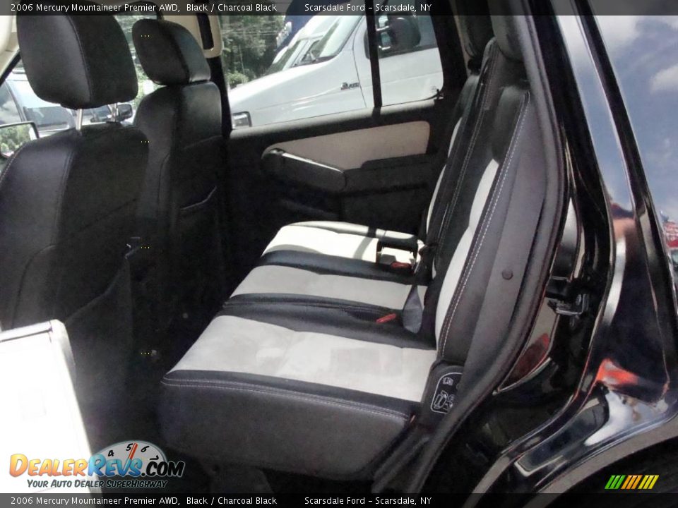 2006 Mercury Mountaineer Premier AWD Black / Charcoal Black Photo #17