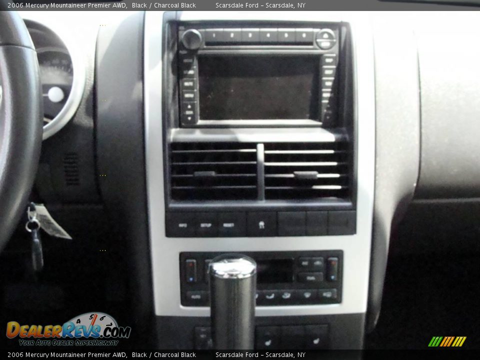 2006 Mercury Mountaineer Premier AWD Black / Charcoal Black Photo #20