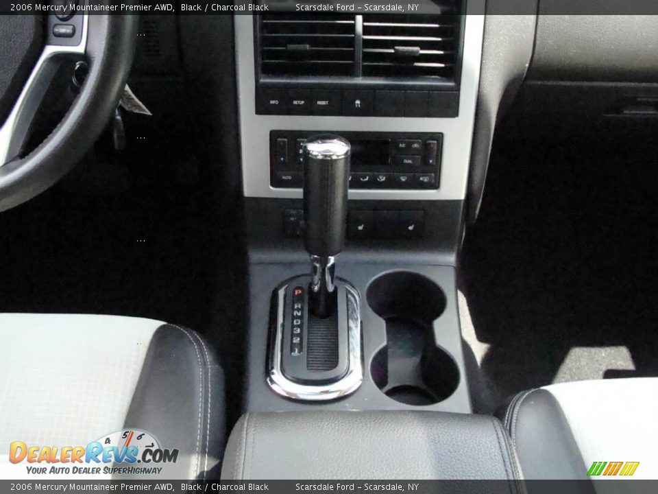 2006 Mercury Mountaineer Premier AWD Black / Charcoal Black Photo #21