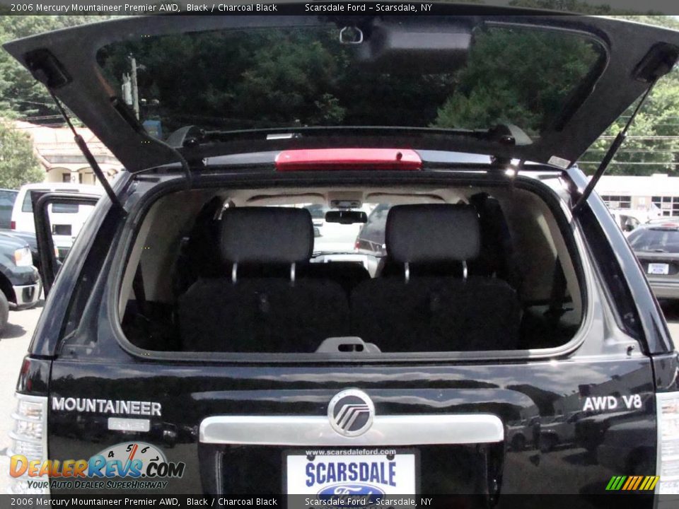 2006 Mercury Mountaineer Premier AWD Black / Charcoal Black Photo #24