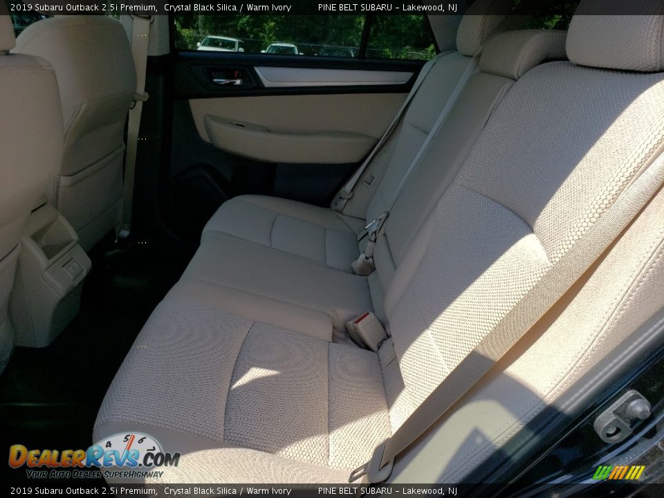 2019 Subaru Outback 2.5i Premium Crystal Black Silica / Warm Ivory Photo #3