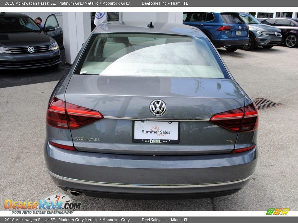 2018 Volkswagen Passat SE Platinum Gray Metallic / Moonrock Gray Photo #7