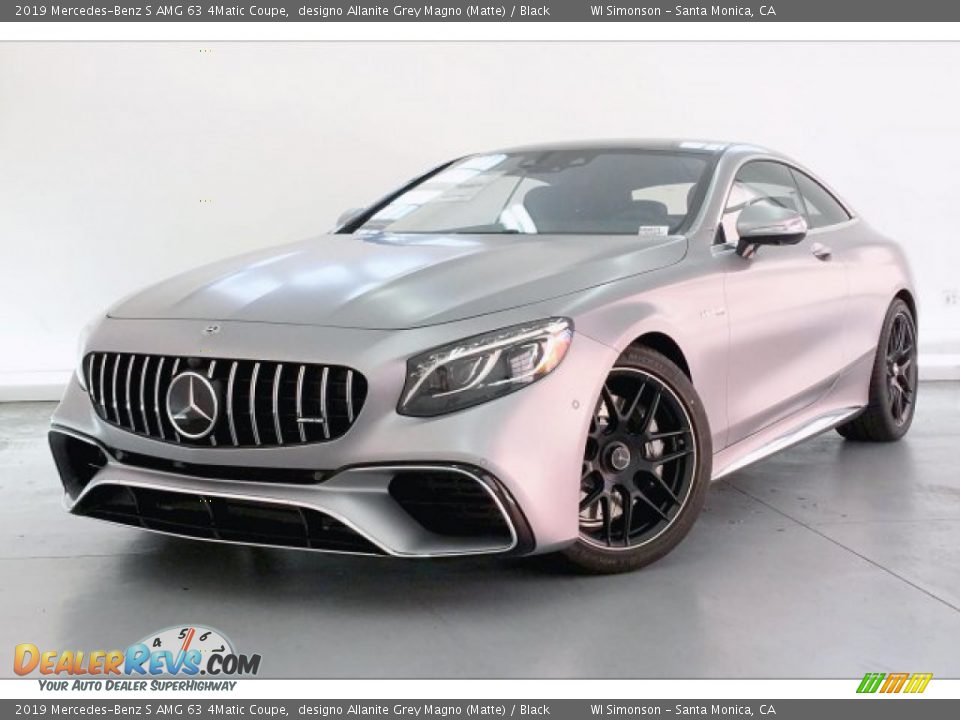 Front 3/4 View of 2019 Mercedes-Benz S AMG 63 4Matic Coupe Photo #12