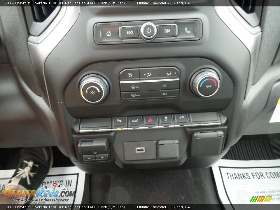 Controls of 2019 Chevrolet Silverado 1500 WT Regular Cab 4WD Photo #33