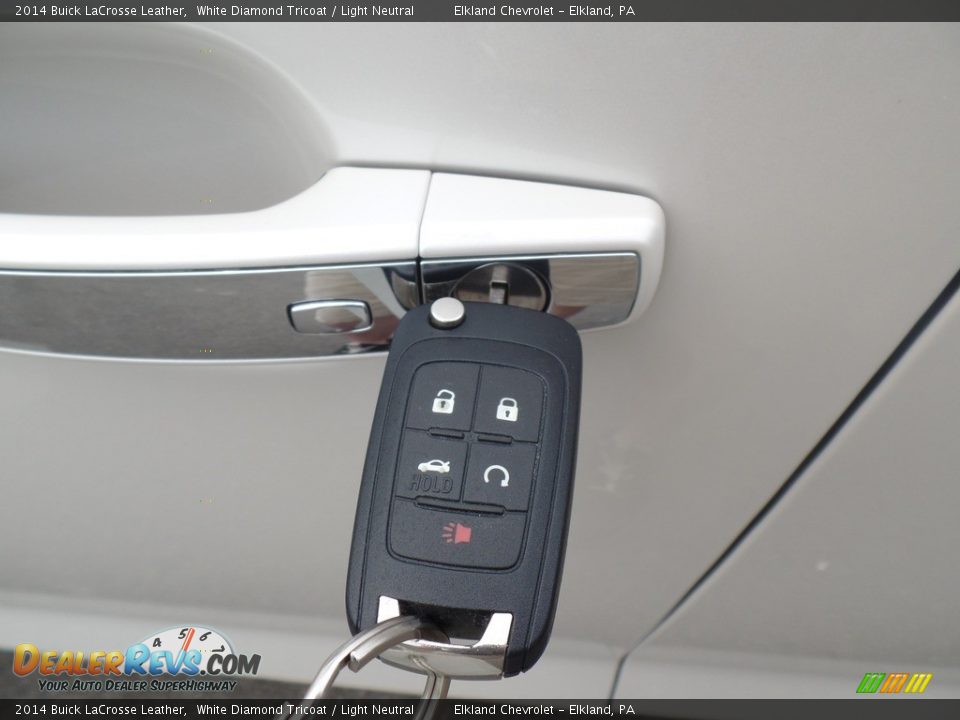 2014 Buick LaCrosse Leather White Diamond Tricoat / Light Neutral Photo #11