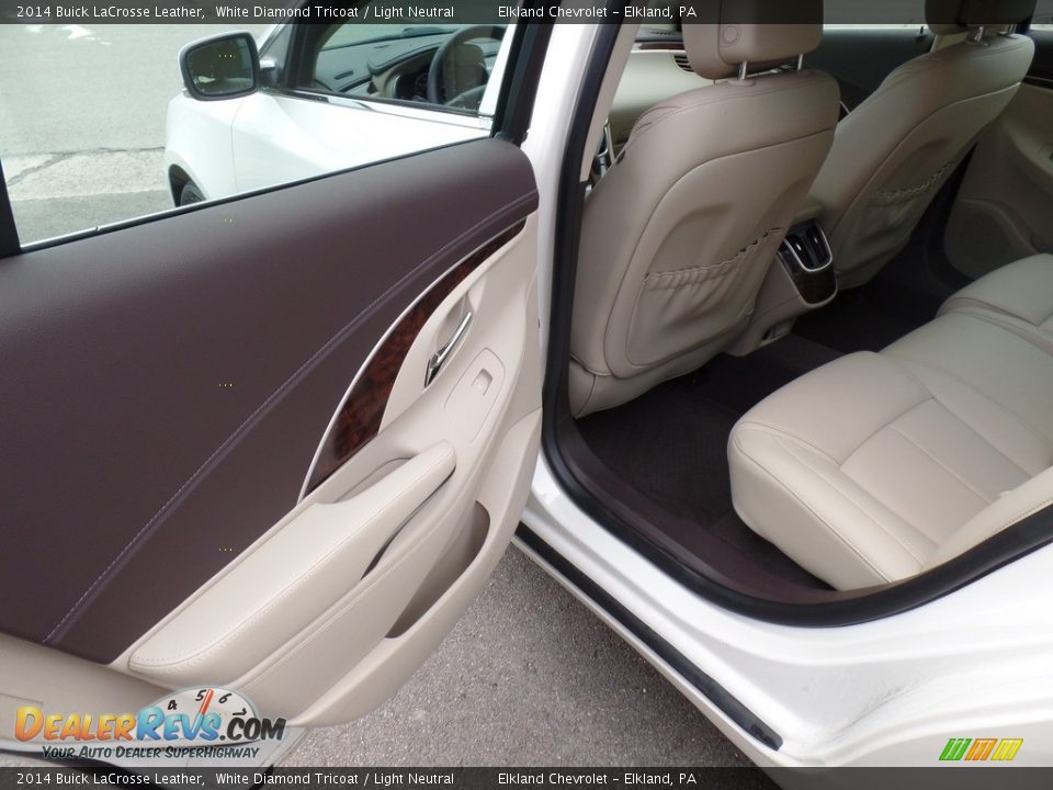2014 Buick LaCrosse Leather White Diamond Tricoat / Light Neutral Photo #31