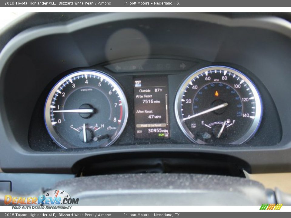 2018 Toyota Highlander XLE Blizzard White Pearl / Almond Photo #13