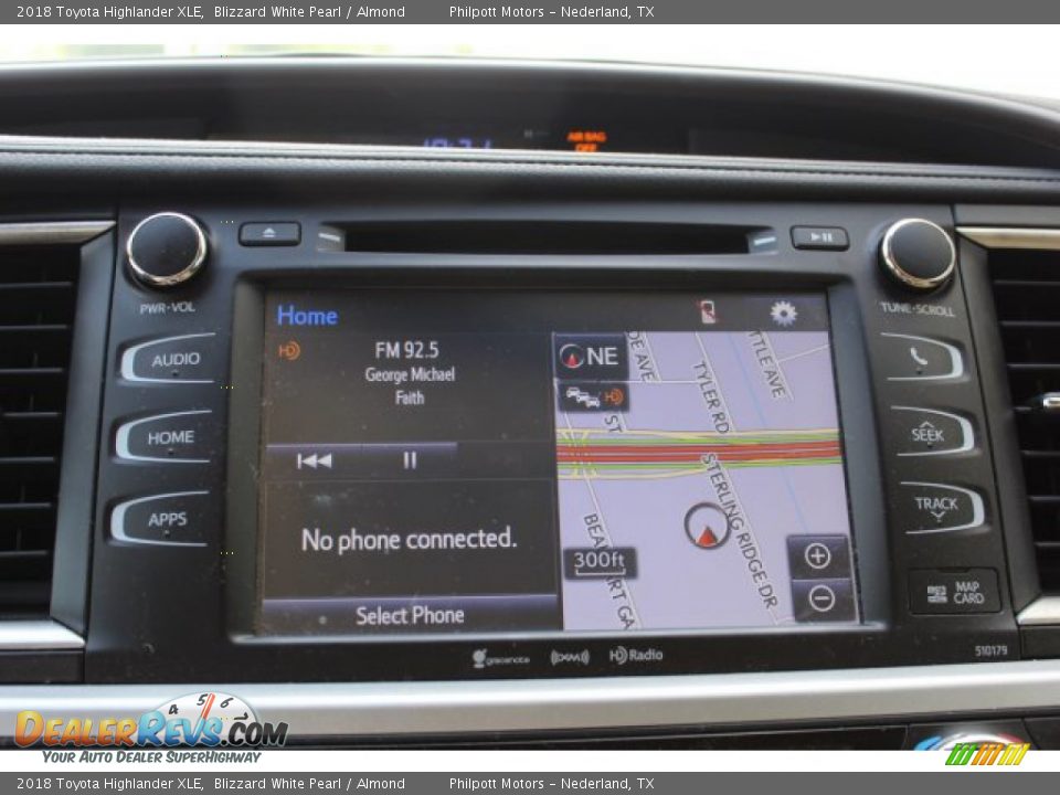 2018 Toyota Highlander XLE Blizzard White Pearl / Almond Photo #15