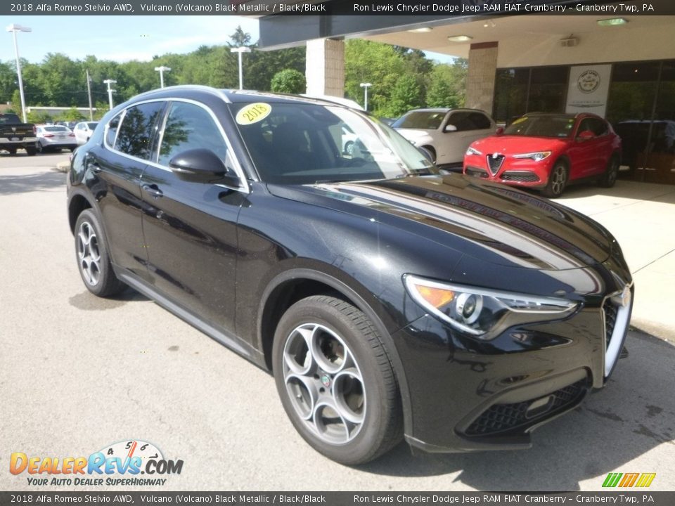 2018 Alfa Romeo Stelvio AWD Vulcano (Volcano) Black Metallic / Black/Black Photo #3
