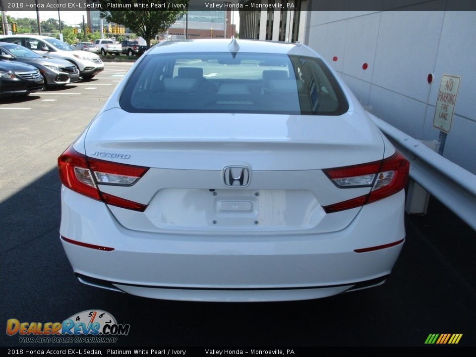 2018 Honda Accord EX-L Sedan Platinum White Pearl / Ivory Photo #4