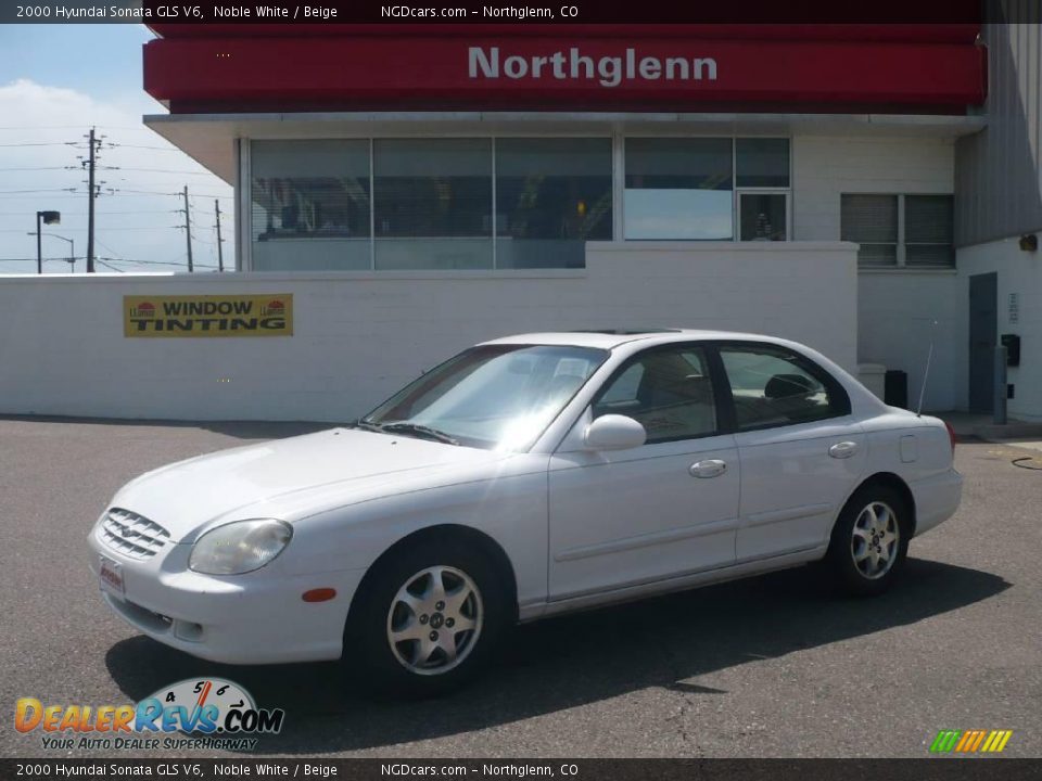 2000 Hyundai Sonata GLS V6 Noble White / Beige Photo #1