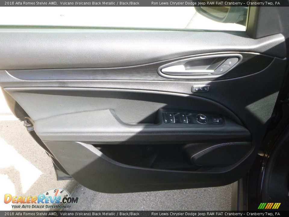 2018 Alfa Romeo Stelvio AWD Vulcano (Volcano) Black Metallic / Black/Black Photo #15