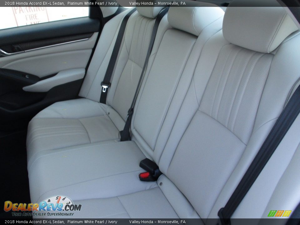 2018 Honda Accord EX-L Sedan Platinum White Pearl / Ivory Photo #12