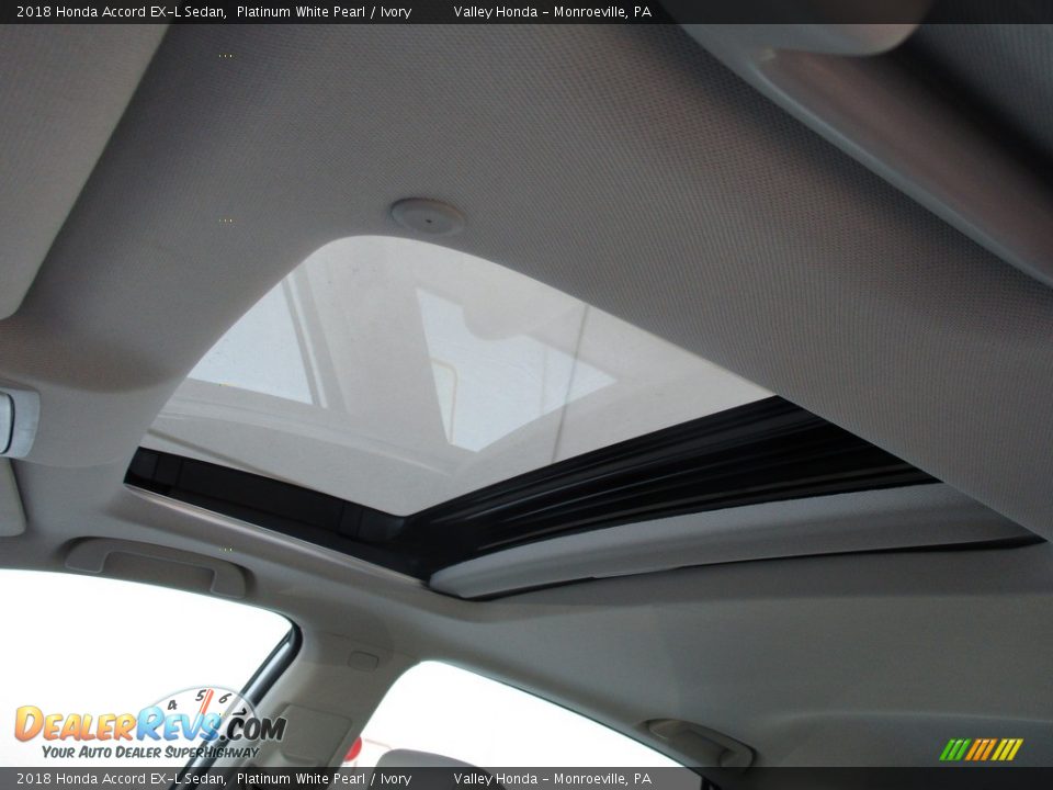 2018 Honda Accord EX-L Sedan Platinum White Pearl / Ivory Photo #13