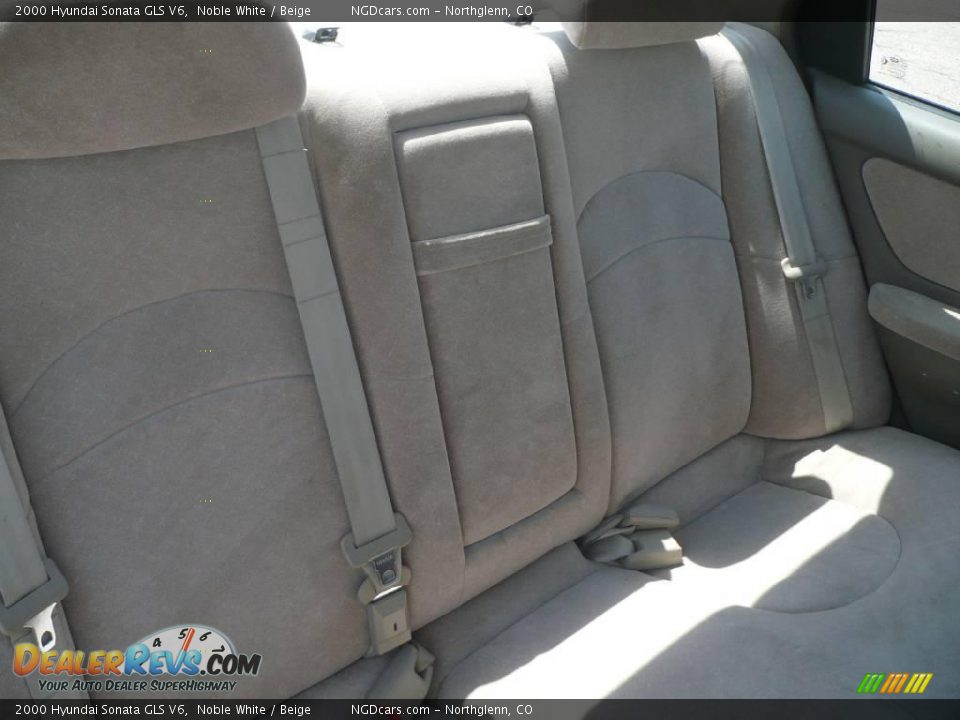 2000 Hyundai Sonata GLS V6 Noble White / Beige Photo #9