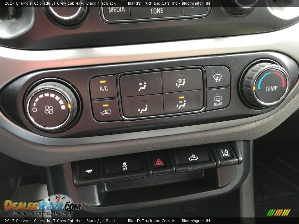 2017 Chevrolet Colorado LT Crew Cab 4x4 Black / Jet Black Photo #25