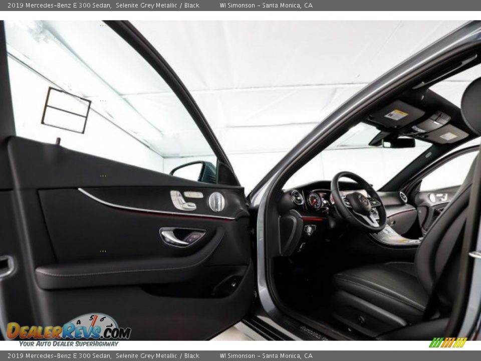 2019 Mercedes-Benz E 300 Sedan Selenite Grey Metallic / Black Photo #9