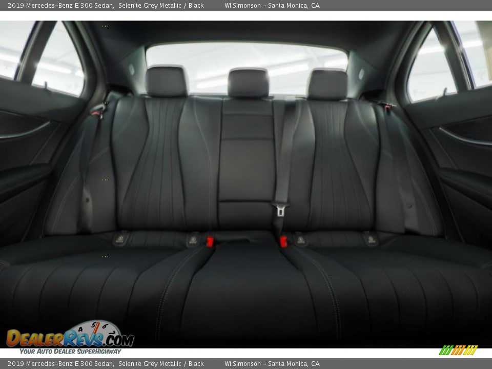2019 Mercedes-Benz E 300 Sedan Selenite Grey Metallic / Black Photo #16