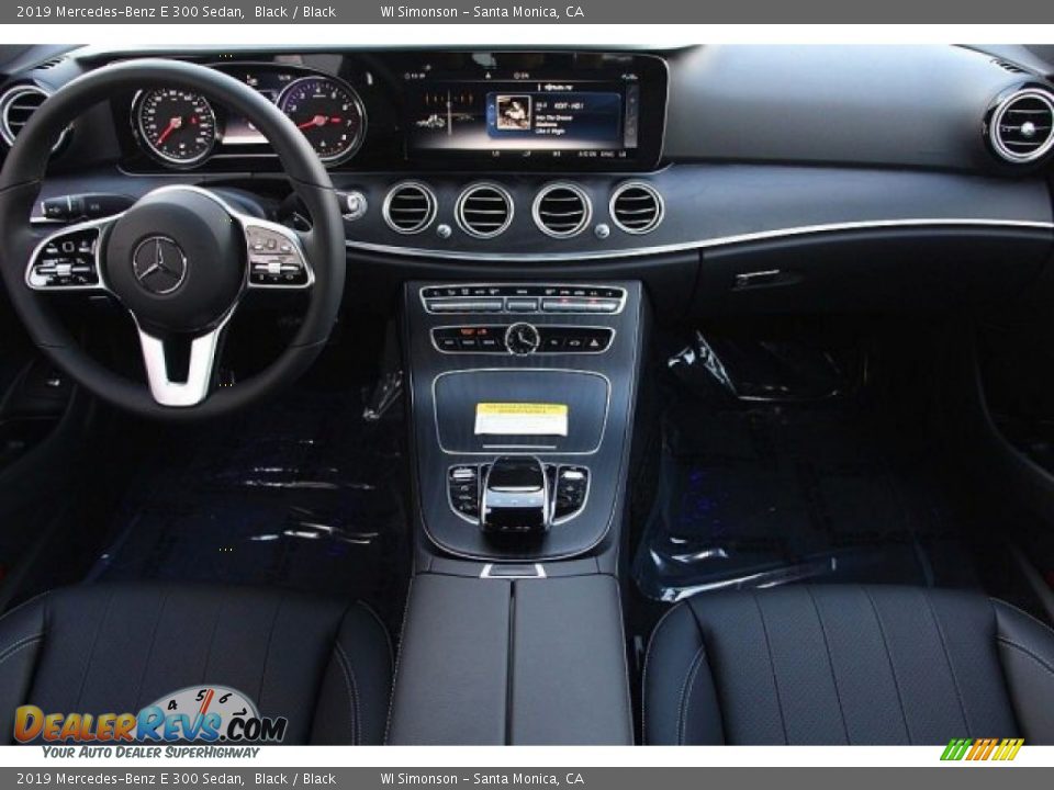 2019 Mercedes-Benz E 300 Sedan Black / Black Photo #10