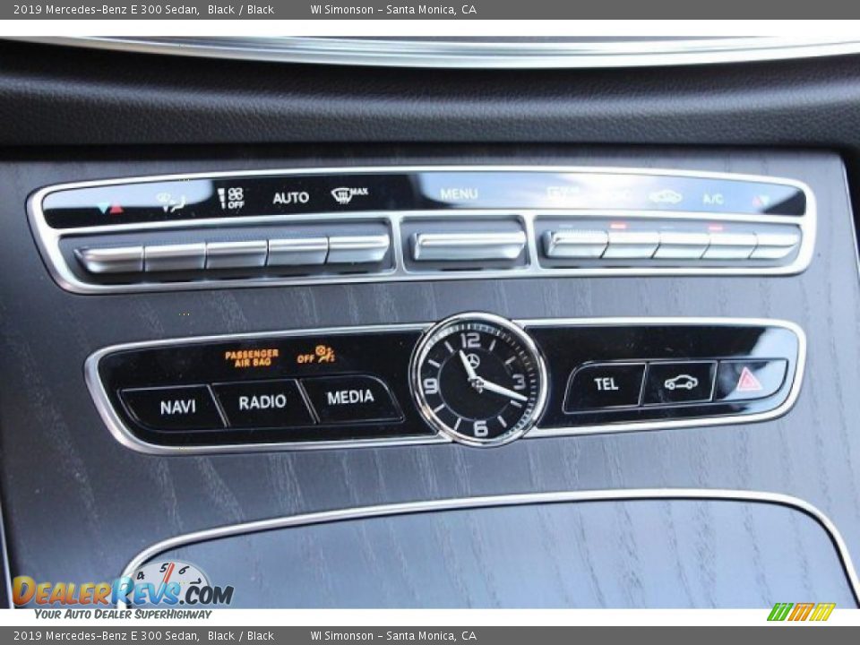 2019 Mercedes-Benz E 300 Sedan Black / Black Photo #13