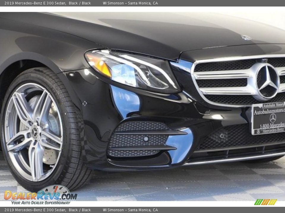 2019 Mercedes-Benz E 300 Sedan Black / Black Photo #2