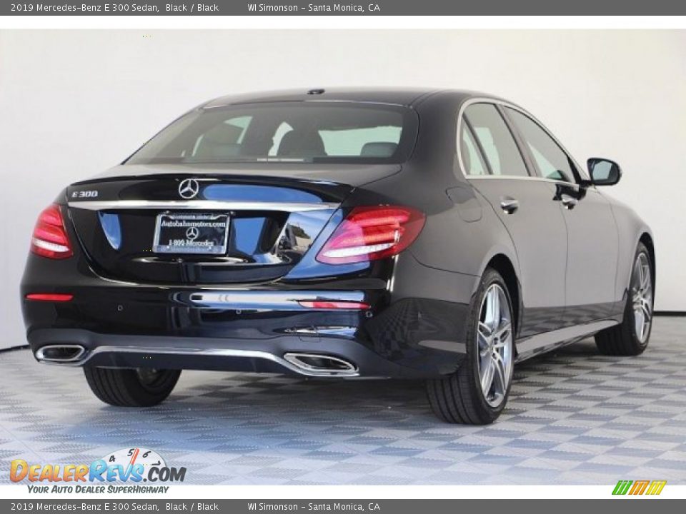 2019 Mercedes-Benz E 300 Sedan Black / Black Photo #5