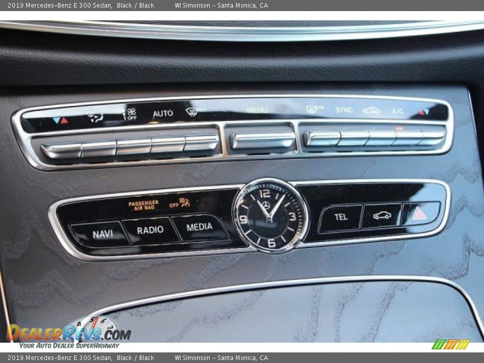 2019 Mercedes-Benz E 300 Sedan Black / Black Photo #13