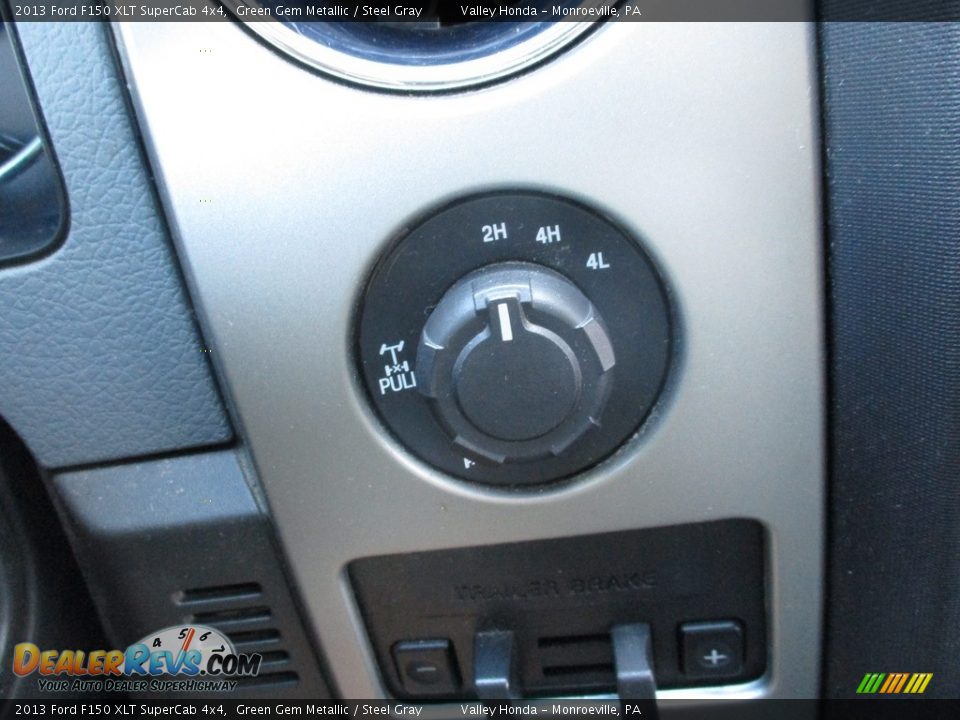 2013 Ford F150 XLT SuperCab 4x4 Green Gem Metallic / Steel Gray Photo #17
