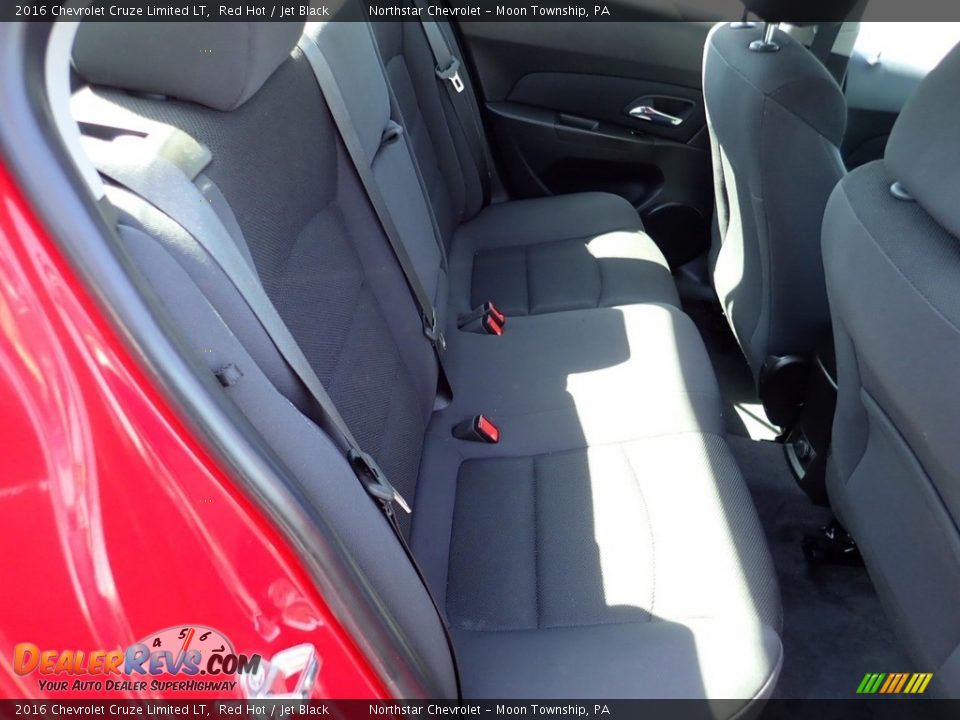 2016 Chevrolet Cruze Limited LT Red Hot / Jet Black Photo #18