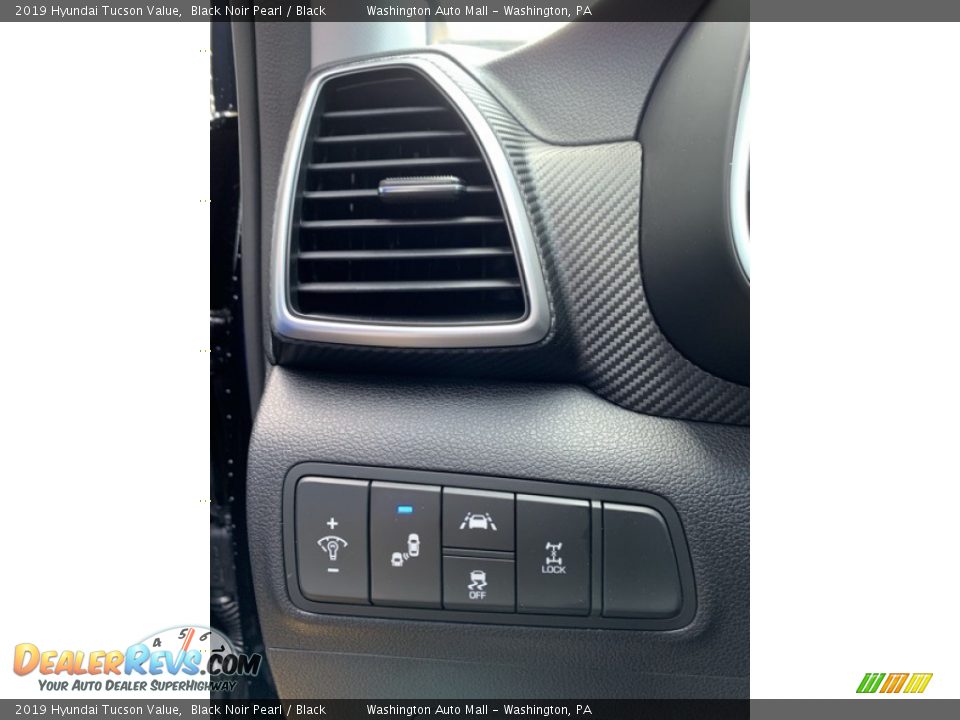 2019 Hyundai Tucson Value Black Noir Pearl / Black Photo #13