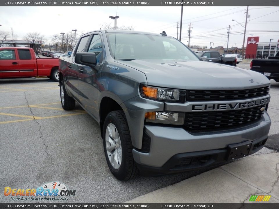 2019 Chevrolet Silverado 1500 Custom Crew Cab 4WD Satin Steel Metallic / Jet Black Photo #3