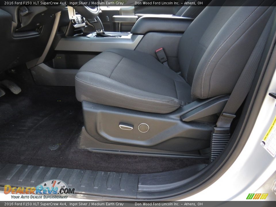 2016 Ford F150 XLT SuperCrew 4x4 Ingot Silver / Medium Earth Gray Photo #16