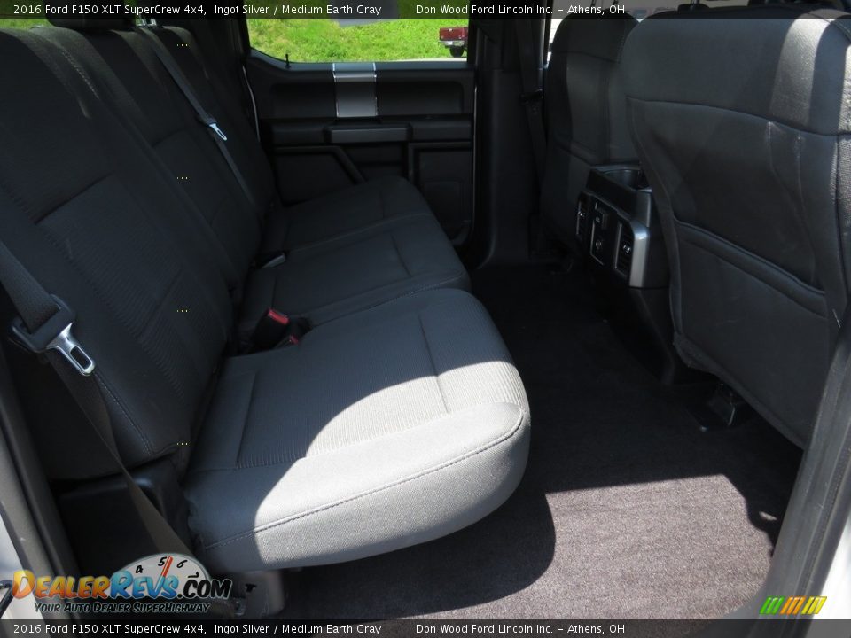 2016 Ford F150 XLT SuperCrew 4x4 Ingot Silver / Medium Earth Gray Photo #22
