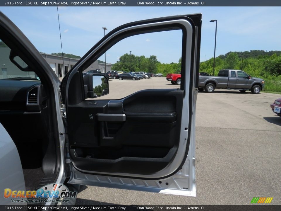 2016 Ford F150 XLT SuperCrew 4x4 Ingot Silver / Medium Earth Gray Photo #23