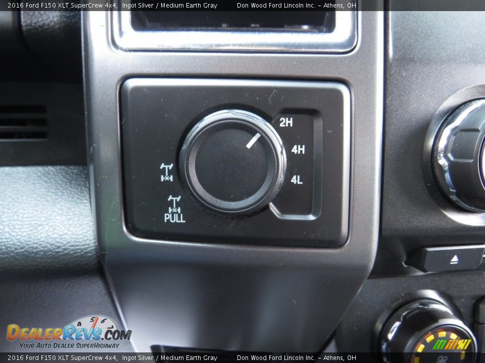 2016 Ford F150 XLT SuperCrew 4x4 Ingot Silver / Medium Earth Gray Photo #33