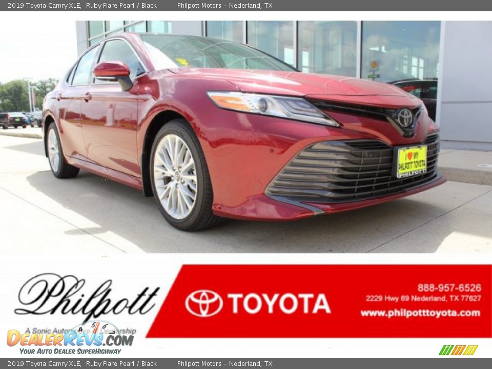 2019 Toyota Camry XLE Ruby Flare Pearl / Black Photo #1