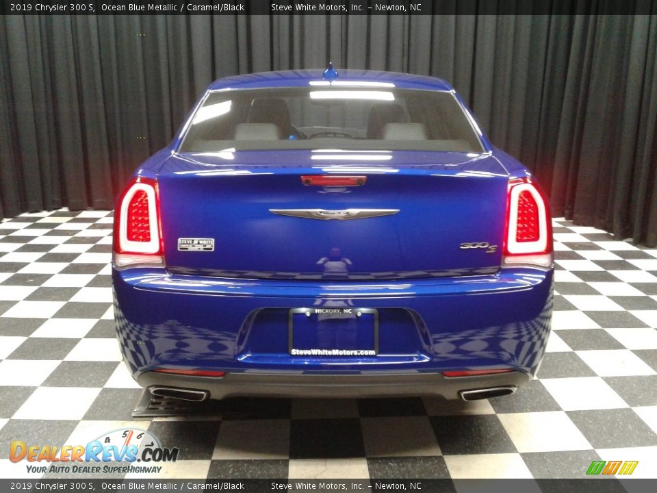 2019 Chrysler 300 S Ocean Blue Metallic / Caramel/Black Photo #7