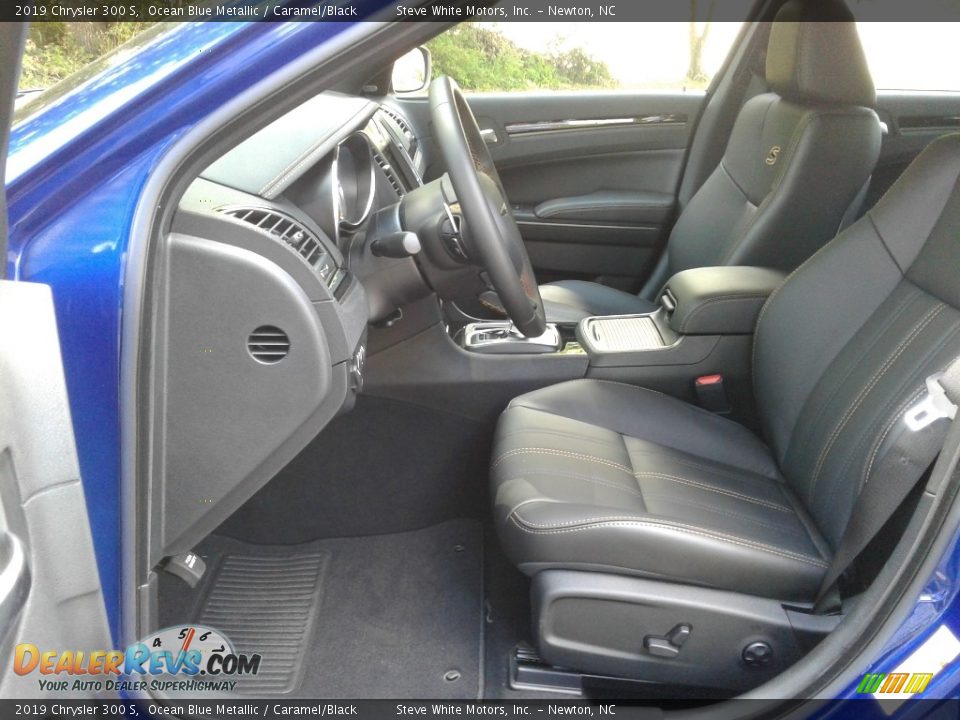 Front Seat of 2019 Chrysler 300 S Photo #10