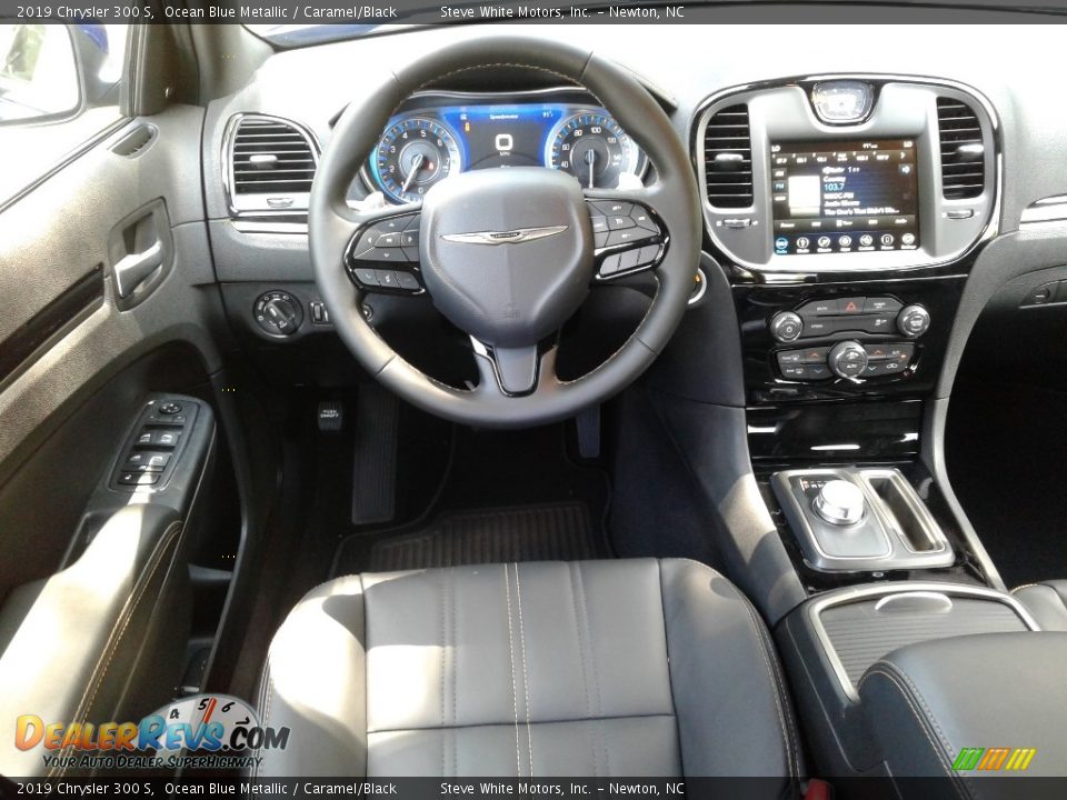 Dashboard of 2019 Chrysler 300 S Photo #31