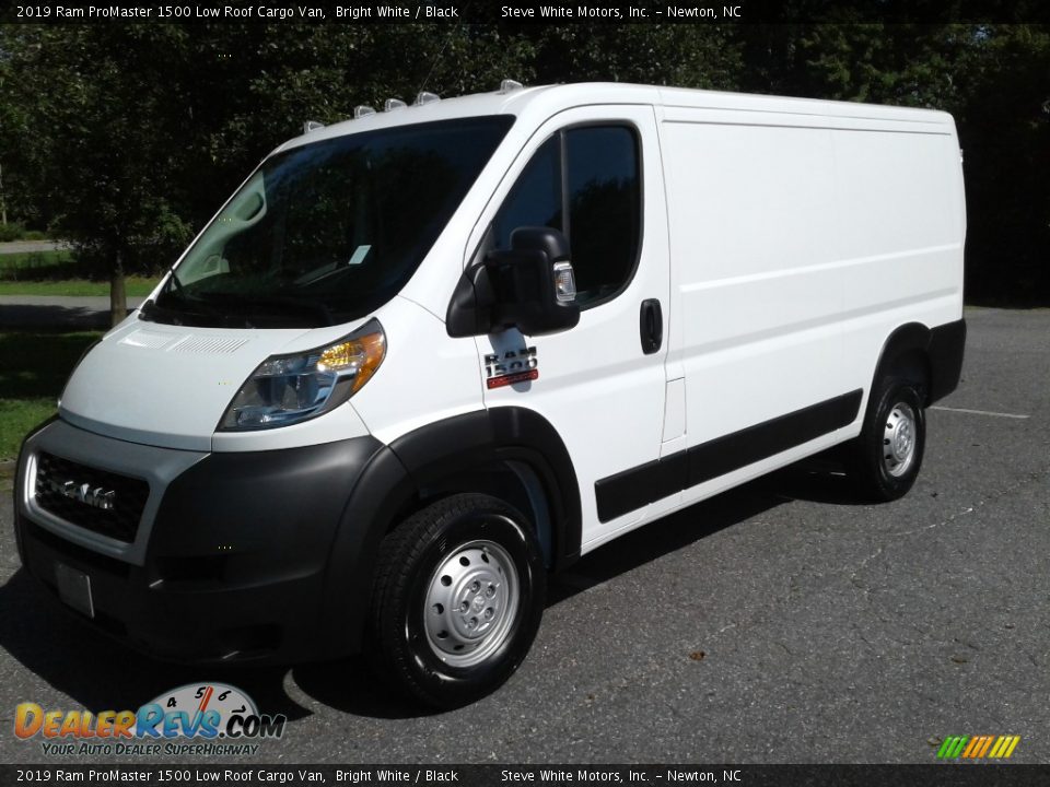 2019 Ram ProMaster 1500 Low Roof Cargo Van Bright White / Black Photo #2