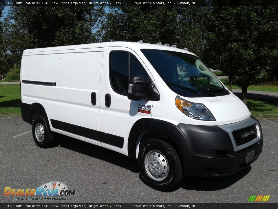 2019 Ram ProMaster 1500 Low Roof Cargo Van Bright White / Black Photo #5
