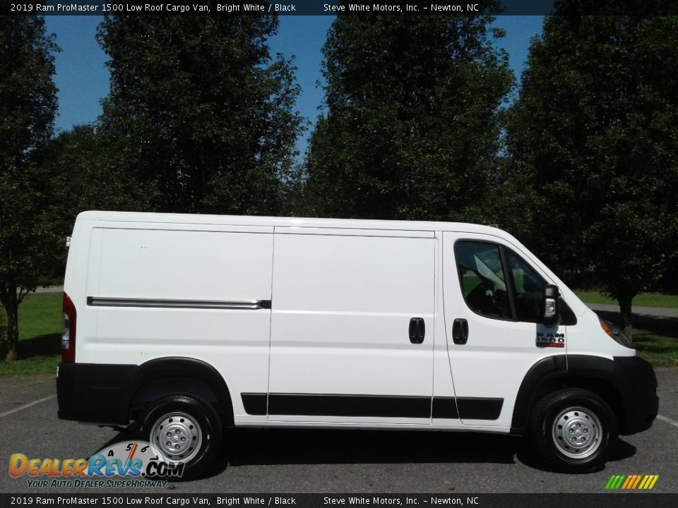 2019 Ram ProMaster 1500 Low Roof Cargo Van Bright White / Black Photo #6