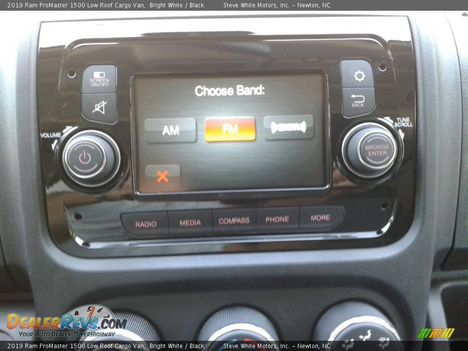 2019 Ram ProMaster 1500 Low Roof Cargo Van Bright White / Black Photo #19