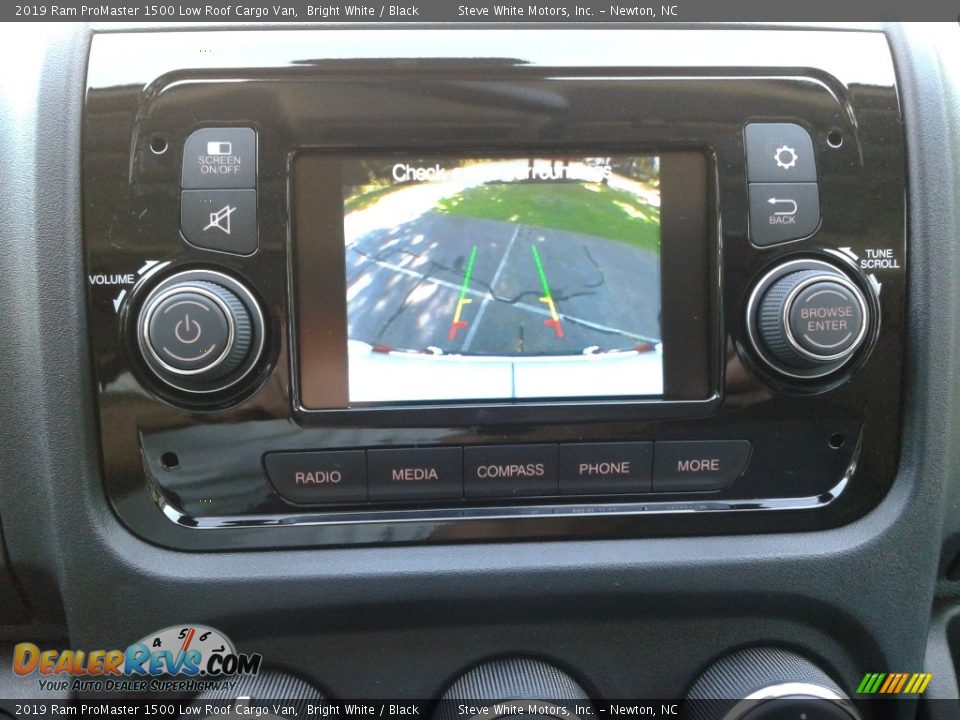 2019 Ram ProMaster 1500 Low Roof Cargo Van Bright White / Black Photo #20