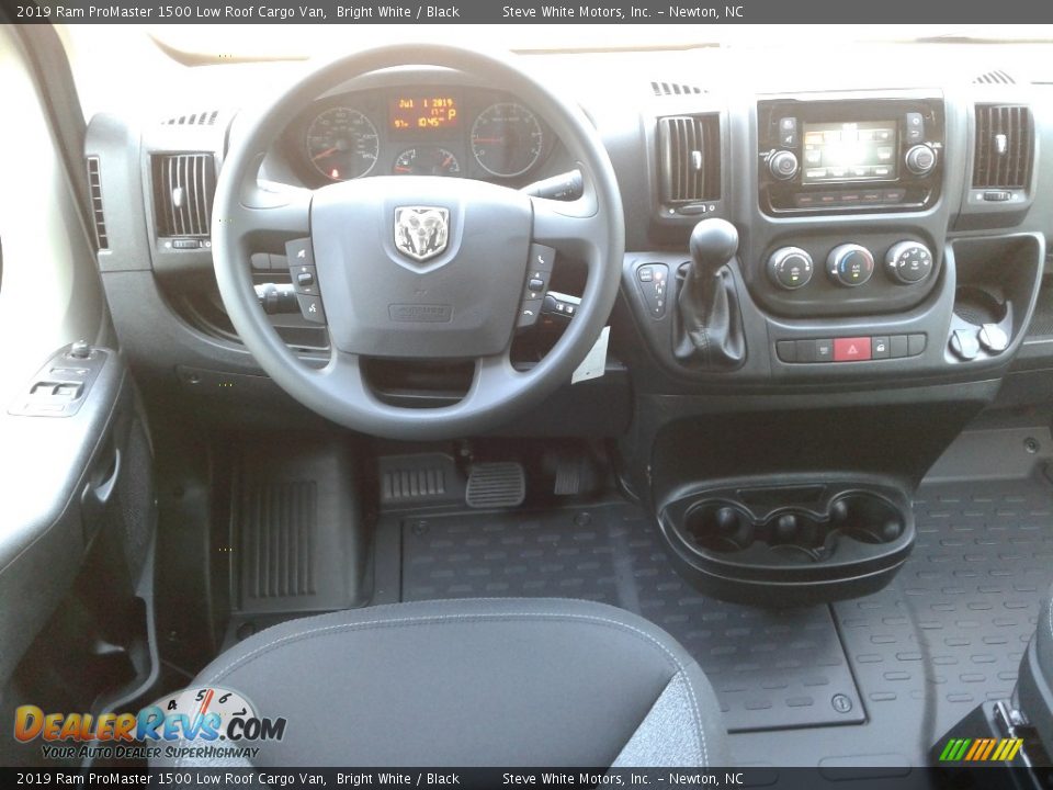 2019 Ram ProMaster 1500 Low Roof Cargo Van Bright White / Black Photo #25