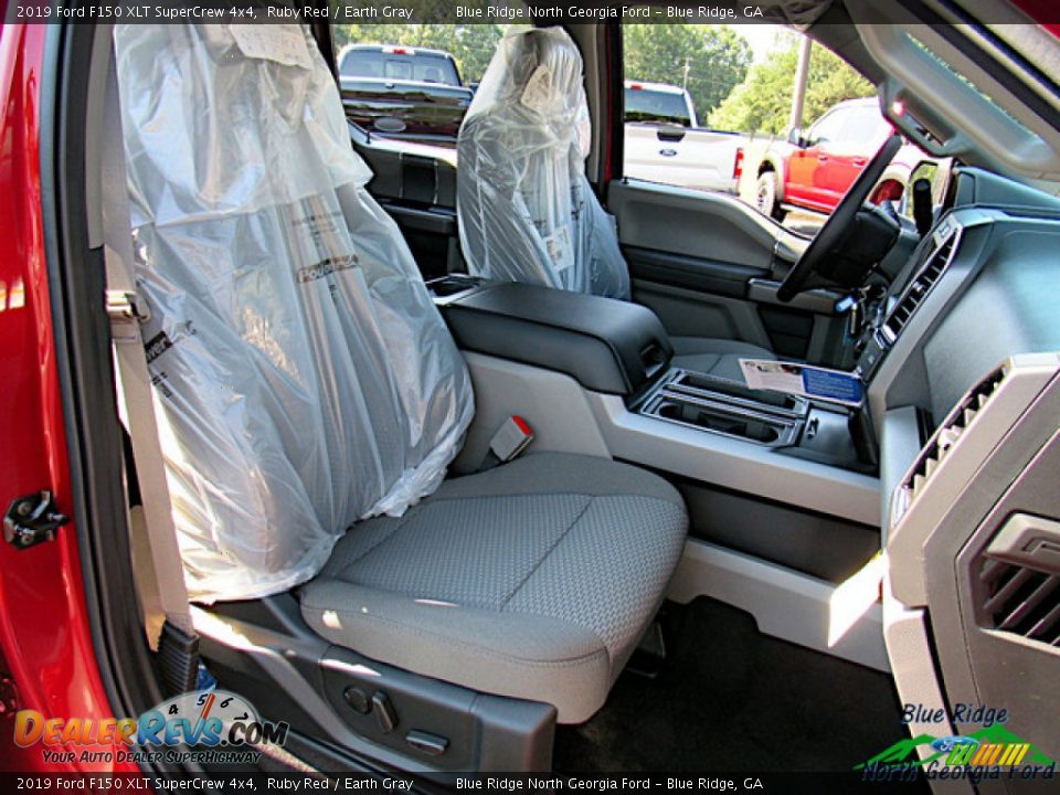 2019 Ford F150 XLT SuperCrew 4x4 Ruby Red / Earth Gray Photo #11