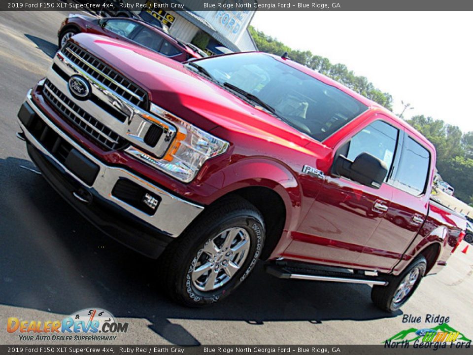 2019 Ford F150 XLT SuperCrew 4x4 Ruby Red / Earth Gray Photo #33