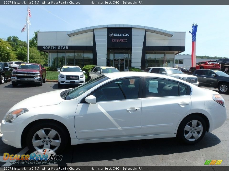 2007 Nissan Altima 2.5 S Winter Frost Pearl / Charcoal Photo #1