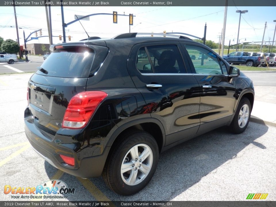 2019 Chevrolet Trax LT AWD Mosaic Black Metallic / Jet Black Photo #4